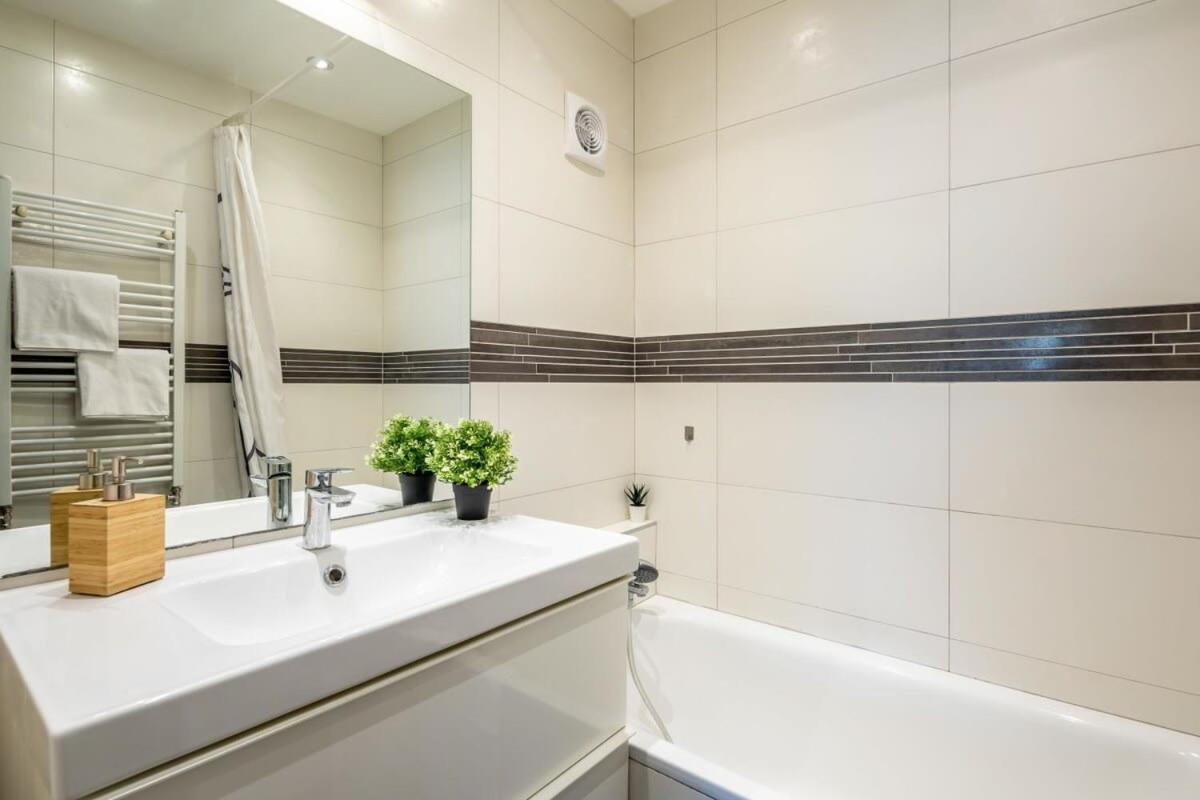 Cozy Quiet Apartment With A Balcony Βουδαπέστη Εξωτερικό φωτογραφία