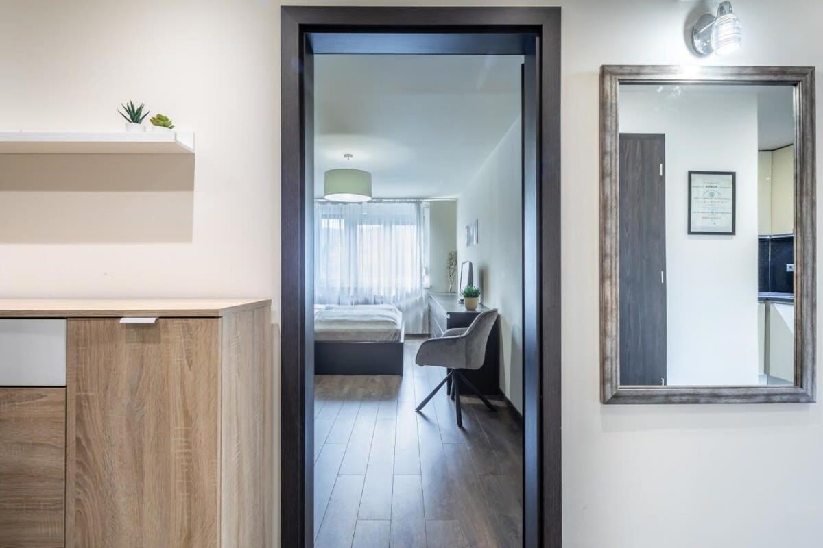 Cozy Quiet Apartment With A Balcony Βουδαπέστη Εξωτερικό φωτογραφία