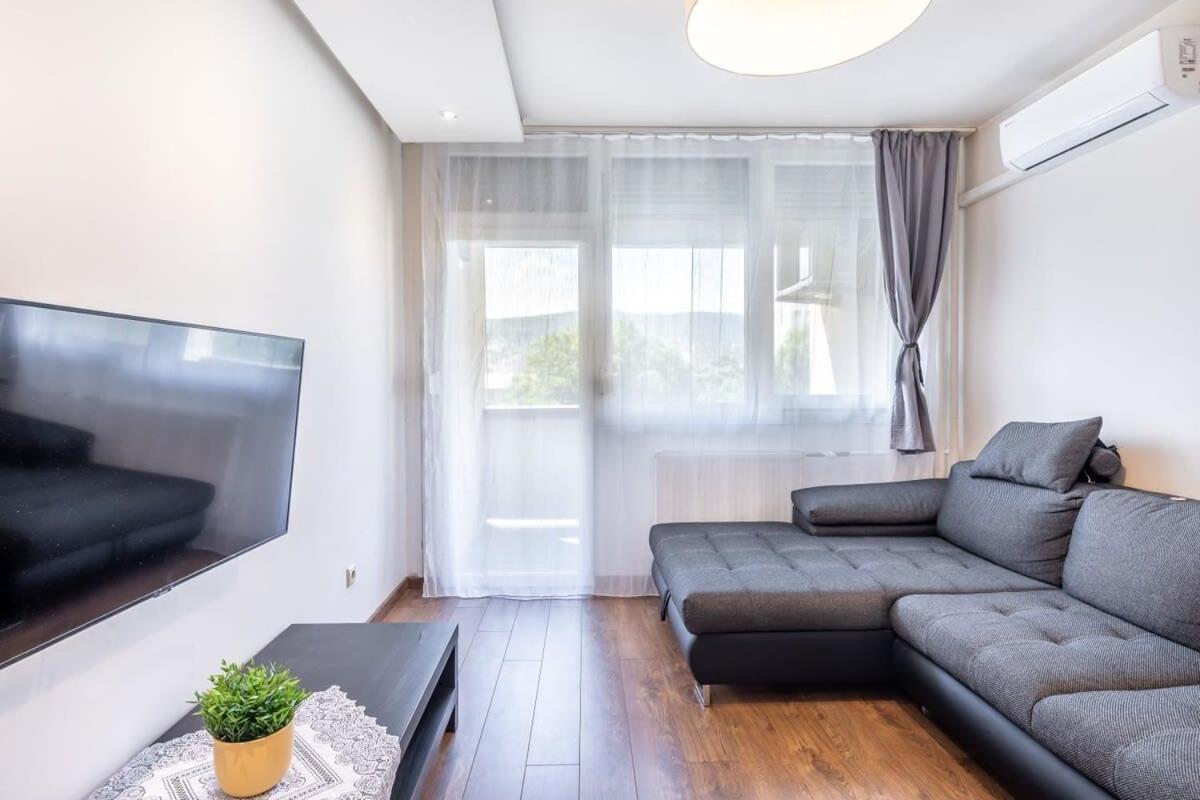 Cozy Quiet Apartment With A Balcony Βουδαπέστη Εξωτερικό φωτογραφία