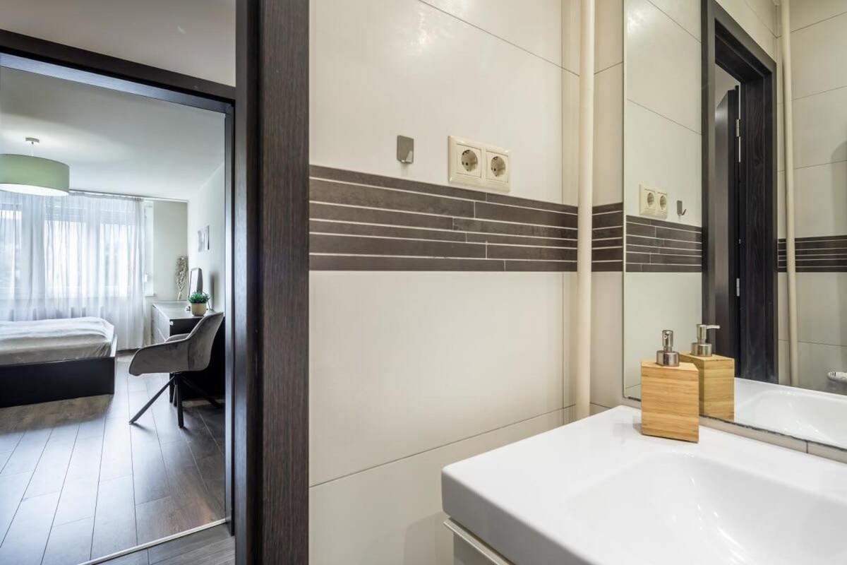 Cozy Quiet Apartment With A Balcony Βουδαπέστη Εξωτερικό φωτογραφία